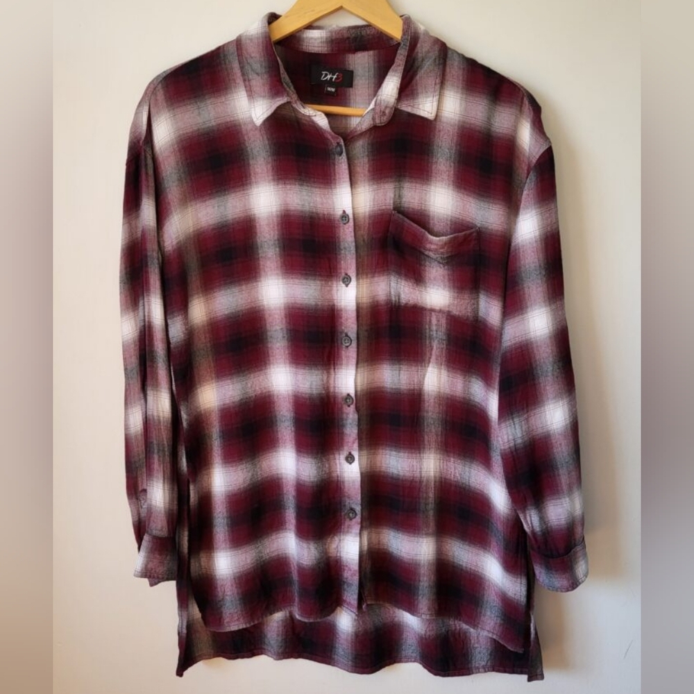 DH3 By ANTHROPOLOGIE Plaid Super Soft Button-Up Shirt